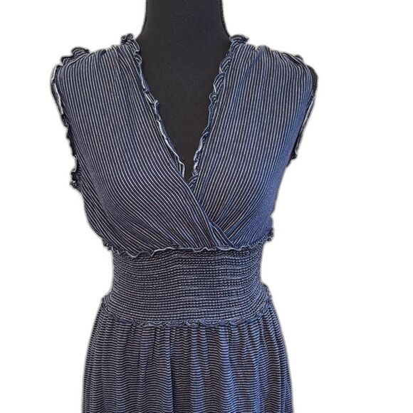 Max Studio Navy Blue/White Striped Sleeveless Dress. Size Small - Picture 3 of 10